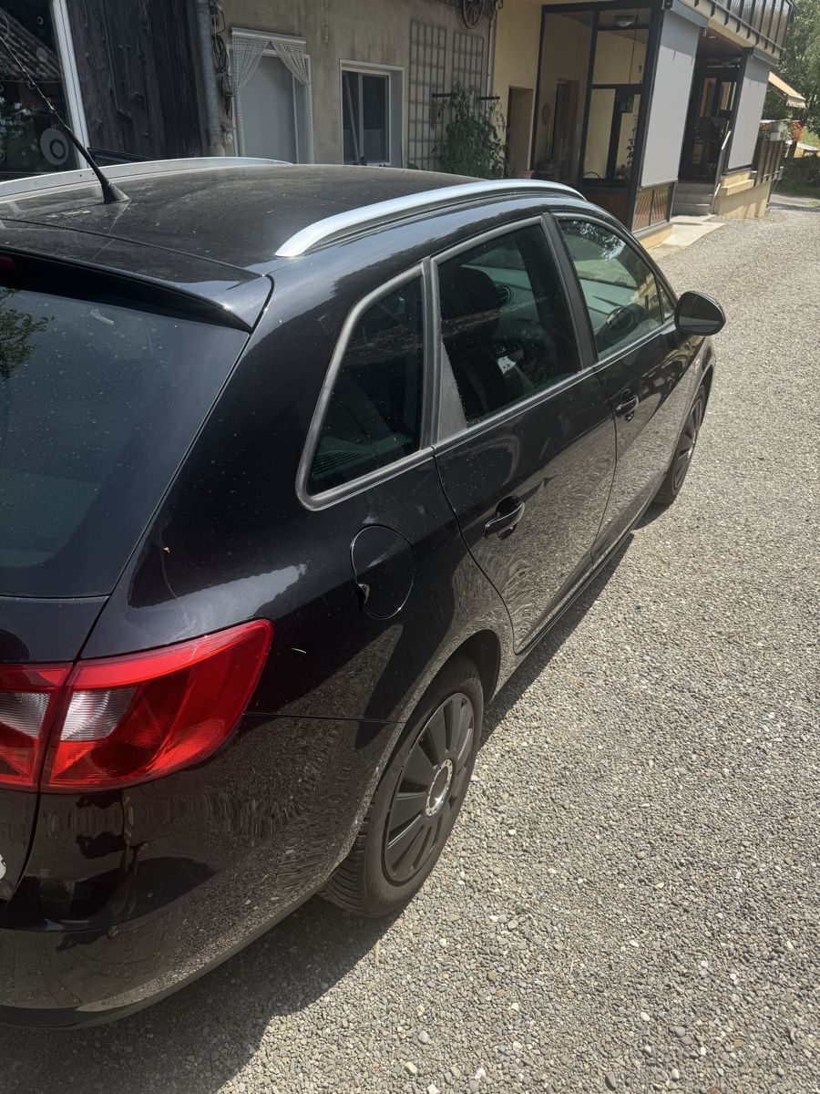 Seat Automobili: Seat Ibiza Kombi Schwarz – Usato da Bellikon venduto da janinemirjam 3