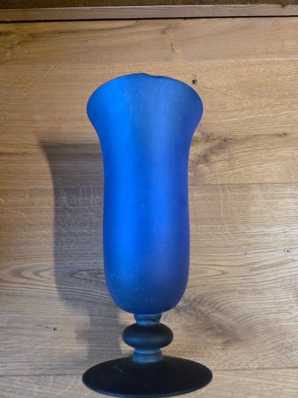 Vasi & Recipienti: wunderbare blaue Glas Kelch Vase  25 cm Handarbeit – Usato da Walterswil BE venduto da Lonitti 2