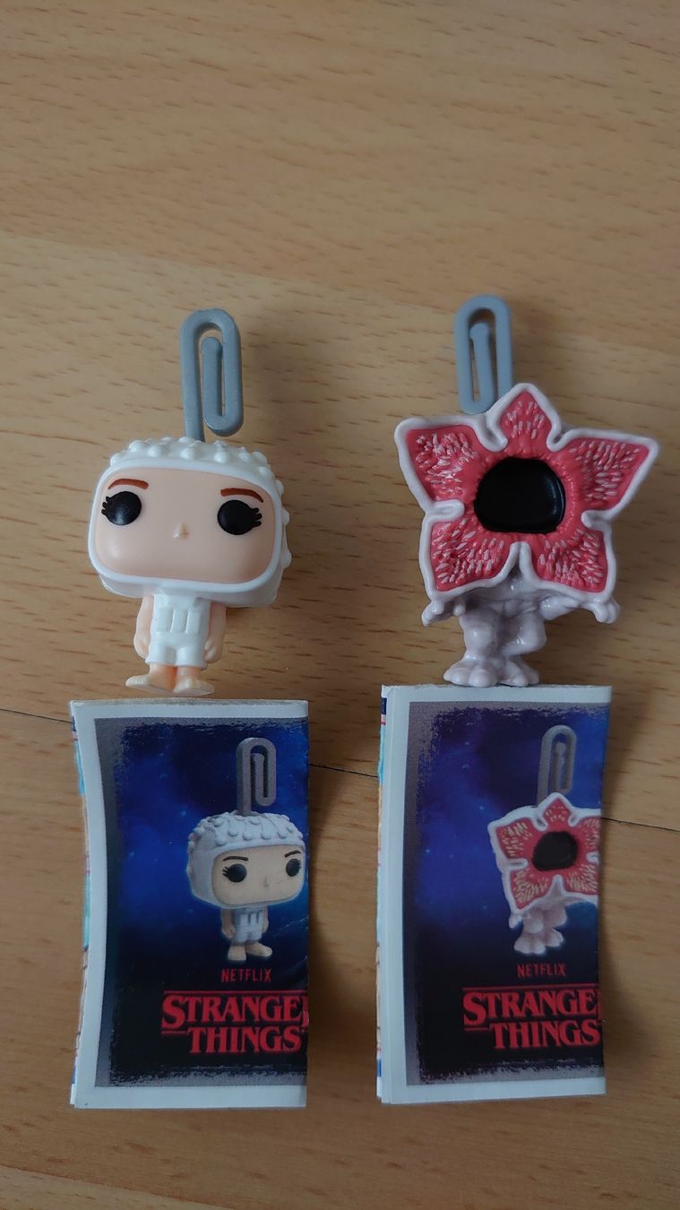 Funko Statuette: stranger things Kinder Joy Elf und Demogorgon – Nuovo (secondo la descrizione) da Oberbüren venduto da cas_hnn7