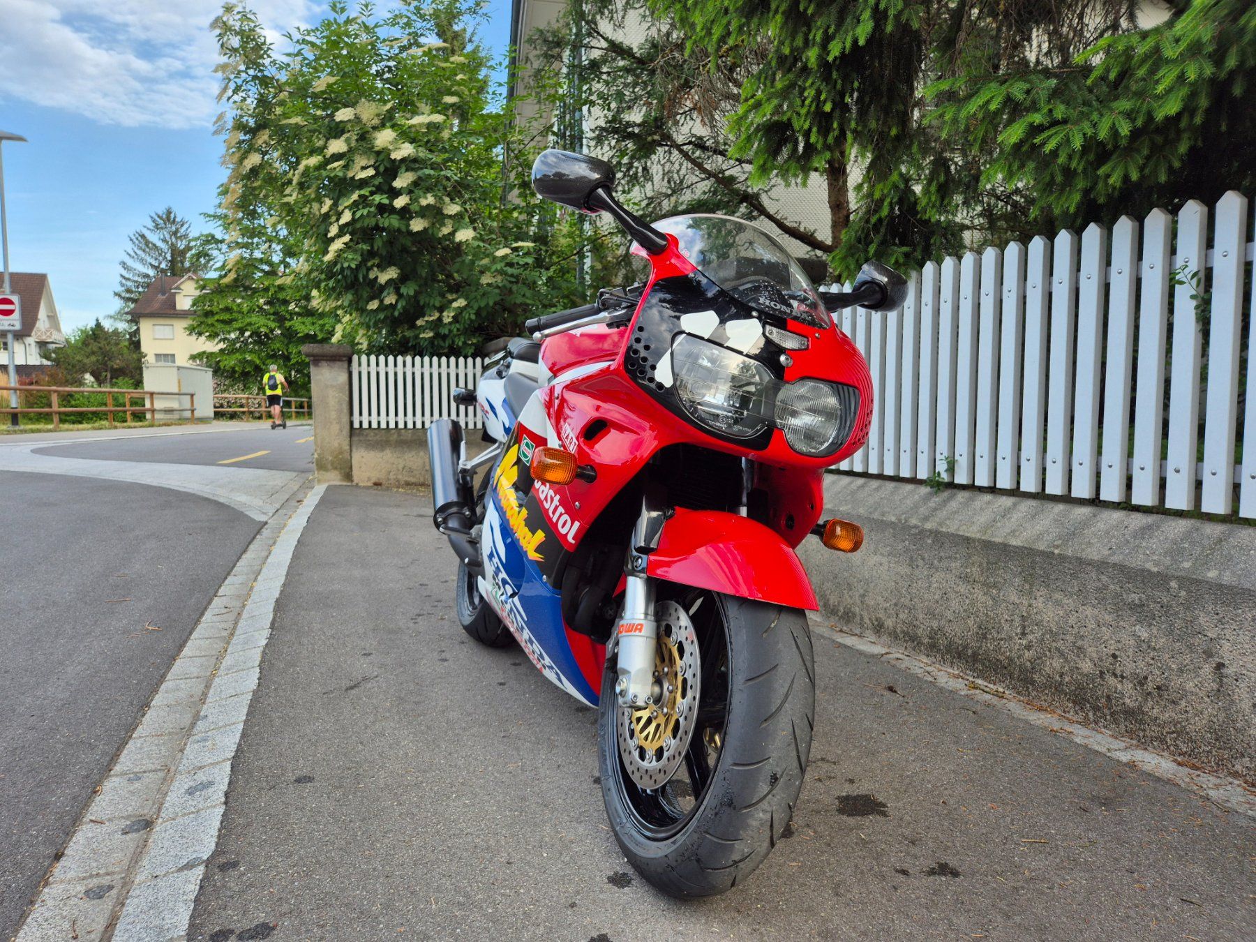 Honda Strada: Honda CBR 900 RR Fireblade – Usato da Bürglen TG venduto da Mosert99 9