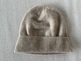 Bonnet d’hiver Eric Bompard 100 % cachemire beige clair