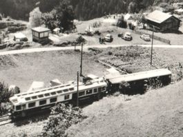 LES MARÉCOTTES: Camping TCS & chemin de fer, cpa photo ~1950
