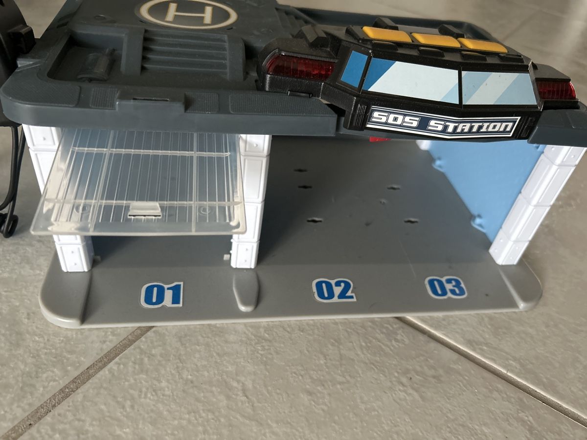 Dickie Toys Giocattoli: SOS Station – Usato da Lostorf venduto da Venice16 1