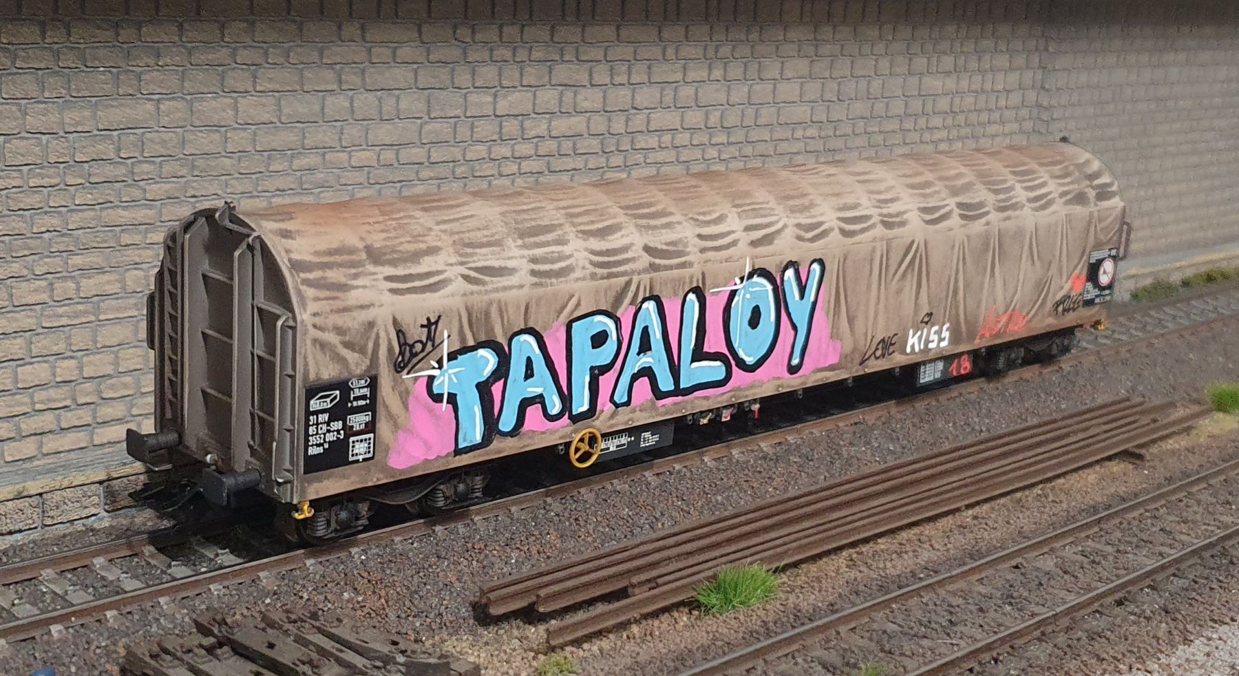 Märklin Trains électriques: WAGON RILNS, SBB, MARKLIN 47061, PATINE + GRAFFITIS – D'occasion à Loveresse par FIFILOULOU 2