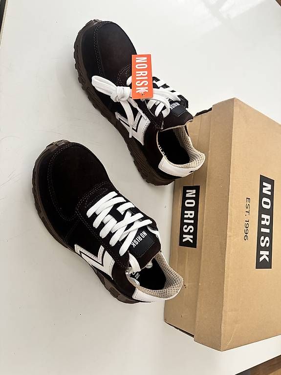 Scarpe da uomo: Arbeitsschuhe  – Usato da Oberarth venduto da Funcity 4