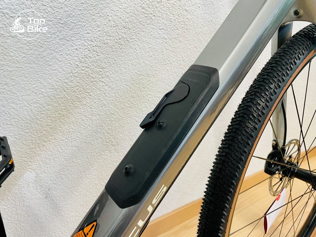 Focus Vélos: NEW Focus Atlas 8.8 M/54cm – Neuf avec emballage d'origine à Stallikon par TopBikeCH 8