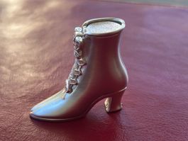 Estée Lauder Solid Parfum Schnürschuh