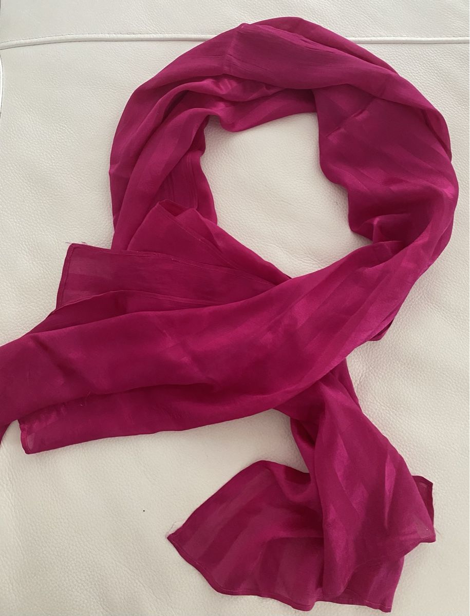 Foulard & Sciarpe: Seiden Schal 🌸 – Usato da Opfikon venduto da Luis144