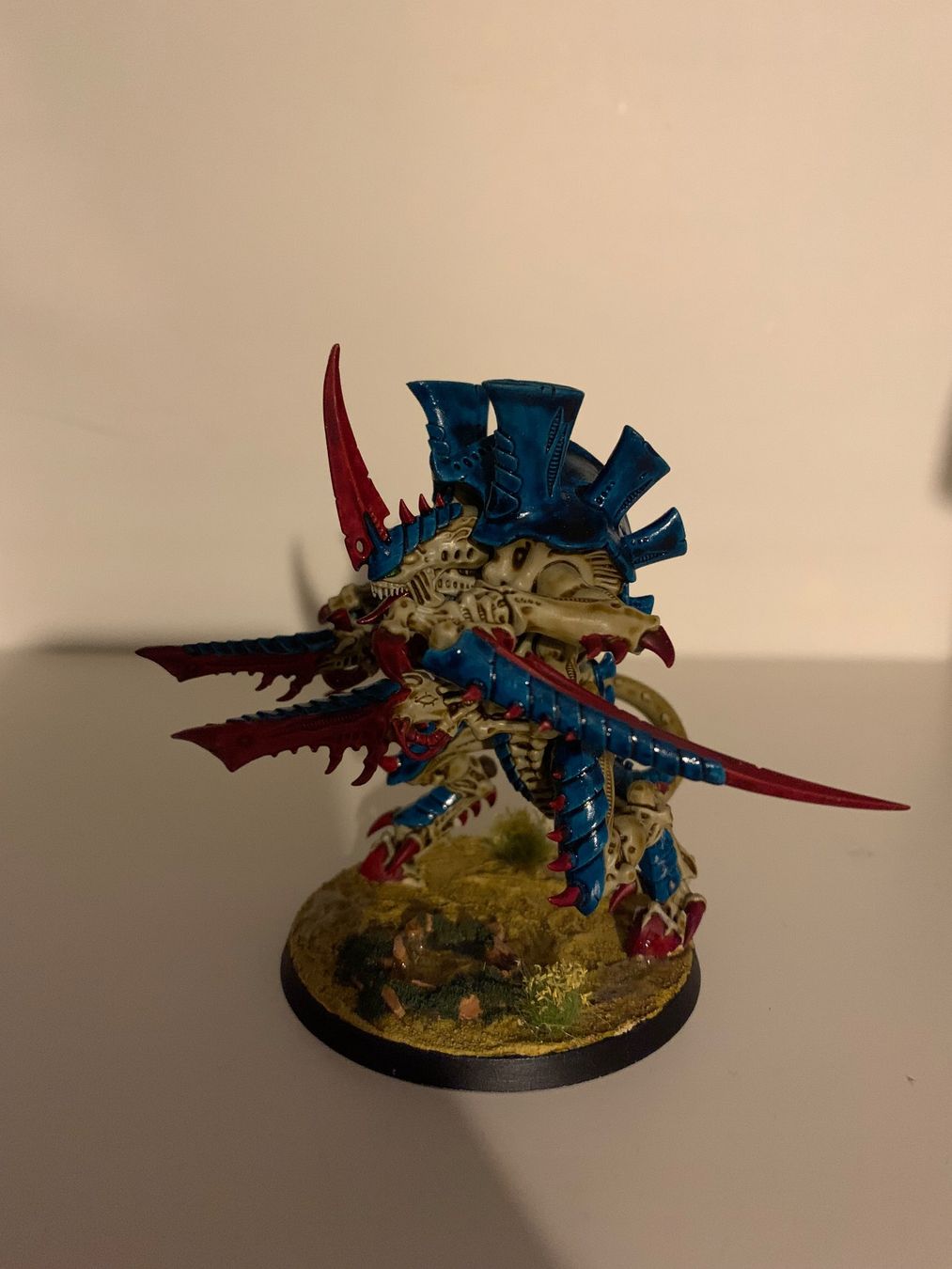 Statuette: Warhammer 40000 Tyraniden Schwarmtyrant – Usato da Winterthur venduto da Compiorg 1