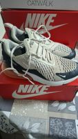 Nike 270