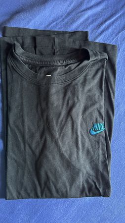 Klassisches Nike T-Shirt / Schwarz Gr. L (Selten getragen)