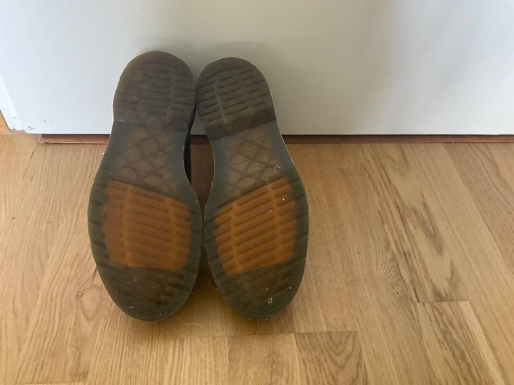 Dr. Martens Damenschuhe: Dr Martens Vegan Leather Gr. 38 – Gebraucht aus Zürich von rt_12345 2