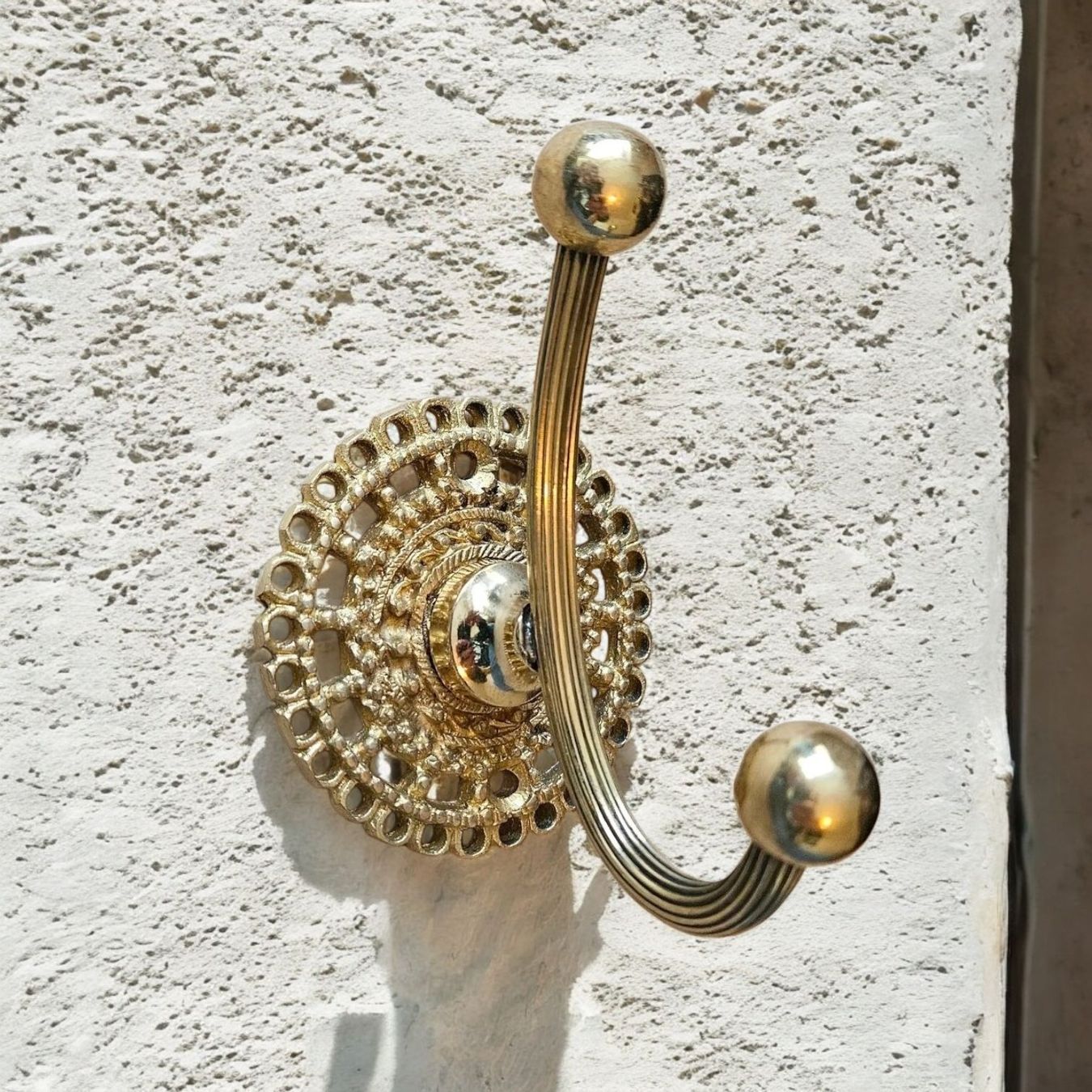 Handtuchhalter: Patère murale double en bronze doré – Neu (gemäss Beschreibung) aus Lausanne von Toko_Lausanne