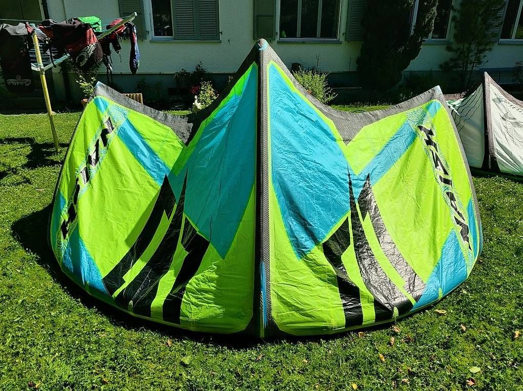 Kite: Naish Pivot 2016 Kite – D'occasion à Wabern par andrins1 1