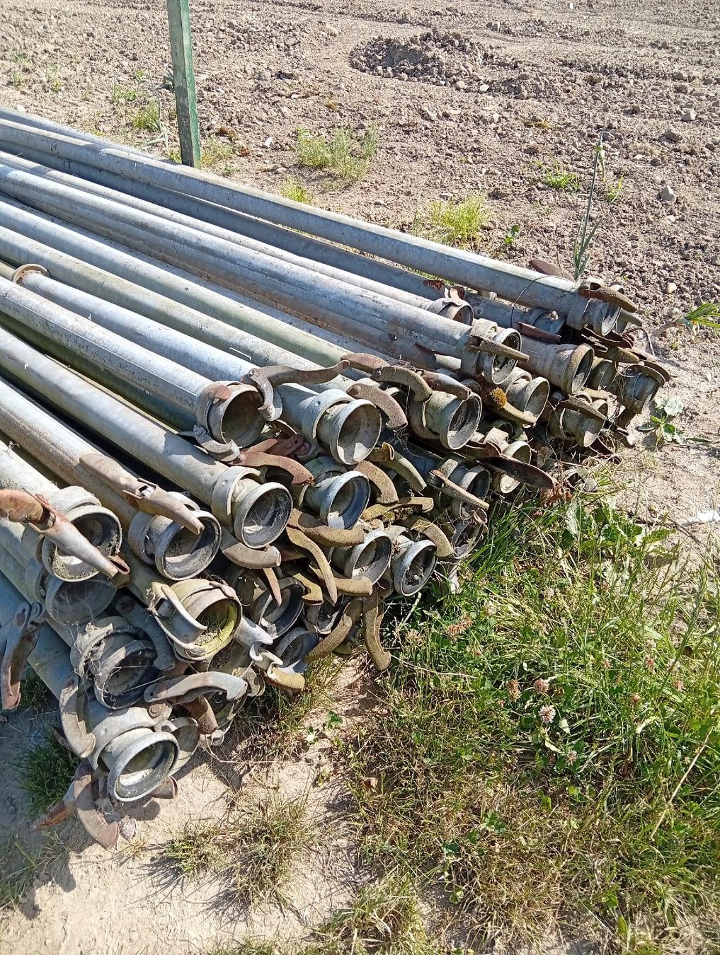 Rohre & Schläuche: Bewässerungsrohre – Gebraucht aus Ammerswil AG von Abarm 2