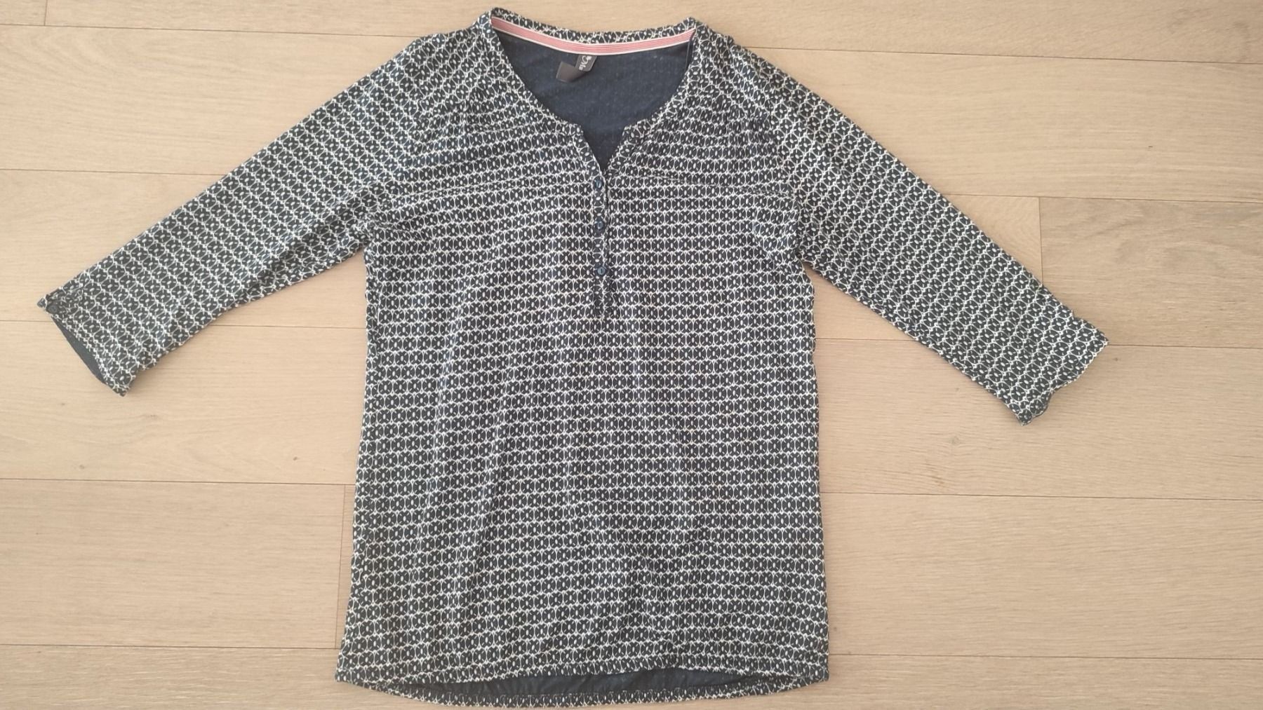 T-shirt: Blusen Shirt Multiblu Grösse 36 gemustert – Nuovo (secondo la descrizione) da Füllinsdorf venduto da Sunnebliemli7 5