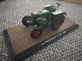 MODELLTRAKTOR 1:32 Neu auf Kunststoff Sockel ab 9.-