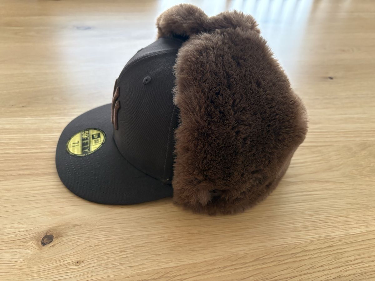 New Era Copricapi, berretti & cappellini: Casquette New Era 59fifthy dog ear – Nuovo e nell'imballaggio originale da Moudon venduto da jahnike 1