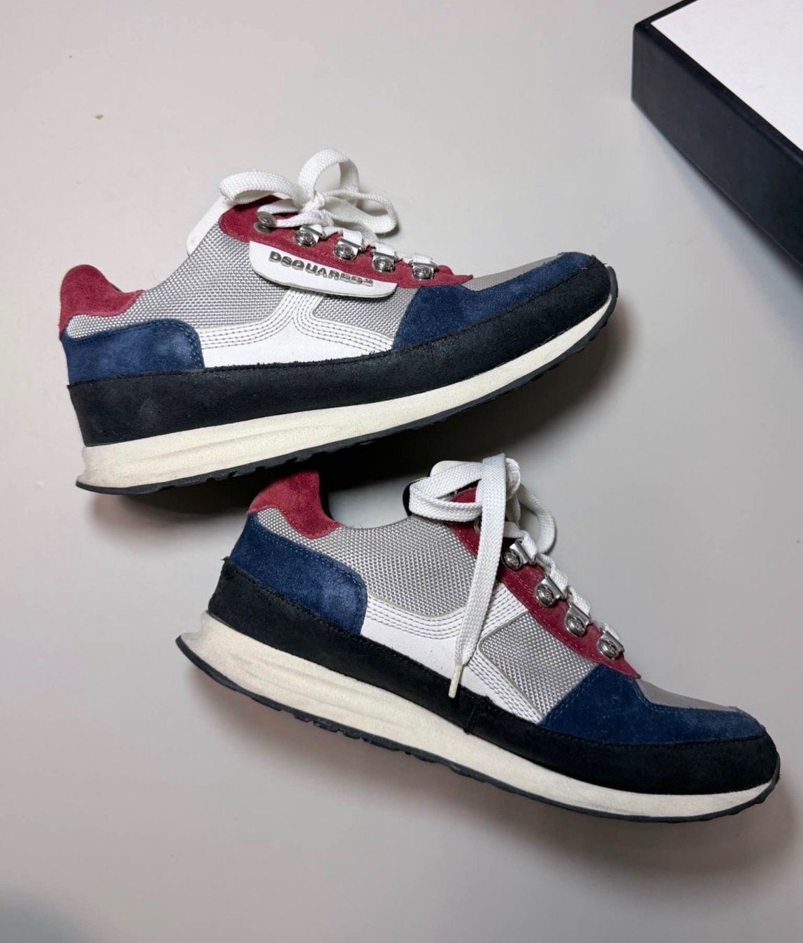 Dsquared2 Chaussures femmes: Baskets Dsquared2 Trail Runner Multicolores,  Avec Boîte – D'occasion à Thônex par Suisse.Shopping 2