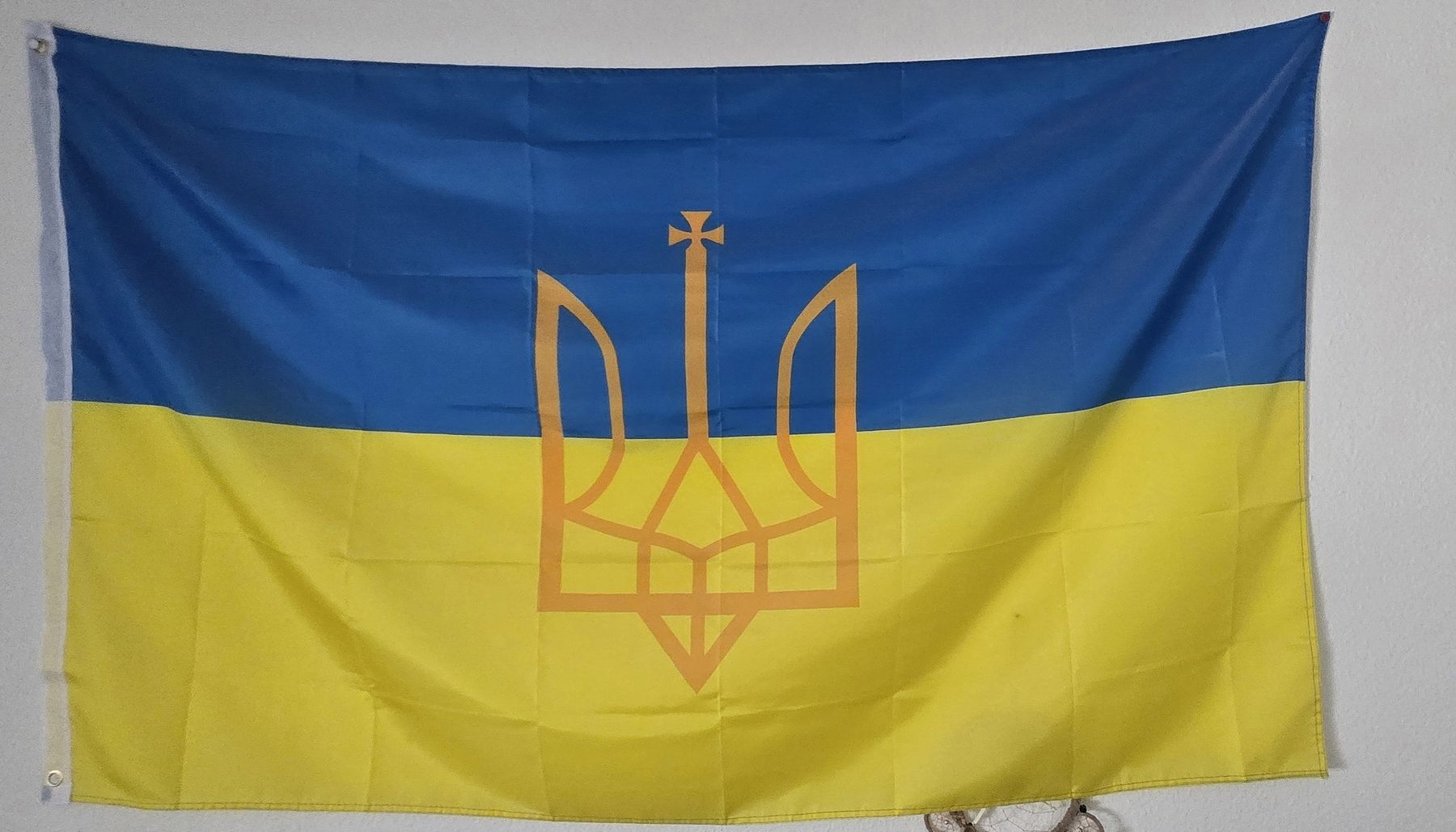 Fahnen: Ukraine Flagge – Gebraucht aus Zürich von Jpacker 2