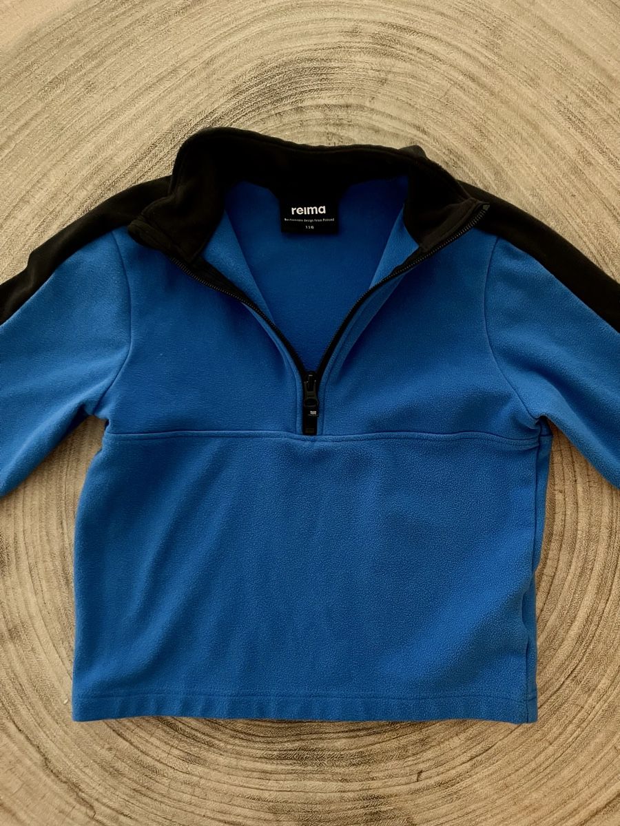 Reima Pulls et sweat-shirts: Fleece Pullover Reima blau Grösse 116 – D'occasion à Zürich par Steigerm