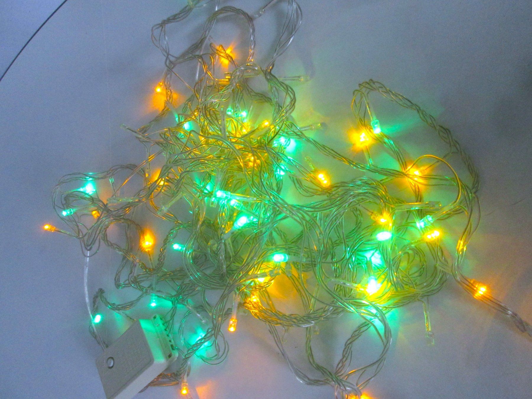 Ghirlande e barre luminose: Leuchtende Halskette – Usato da Sementina venduto da babucia