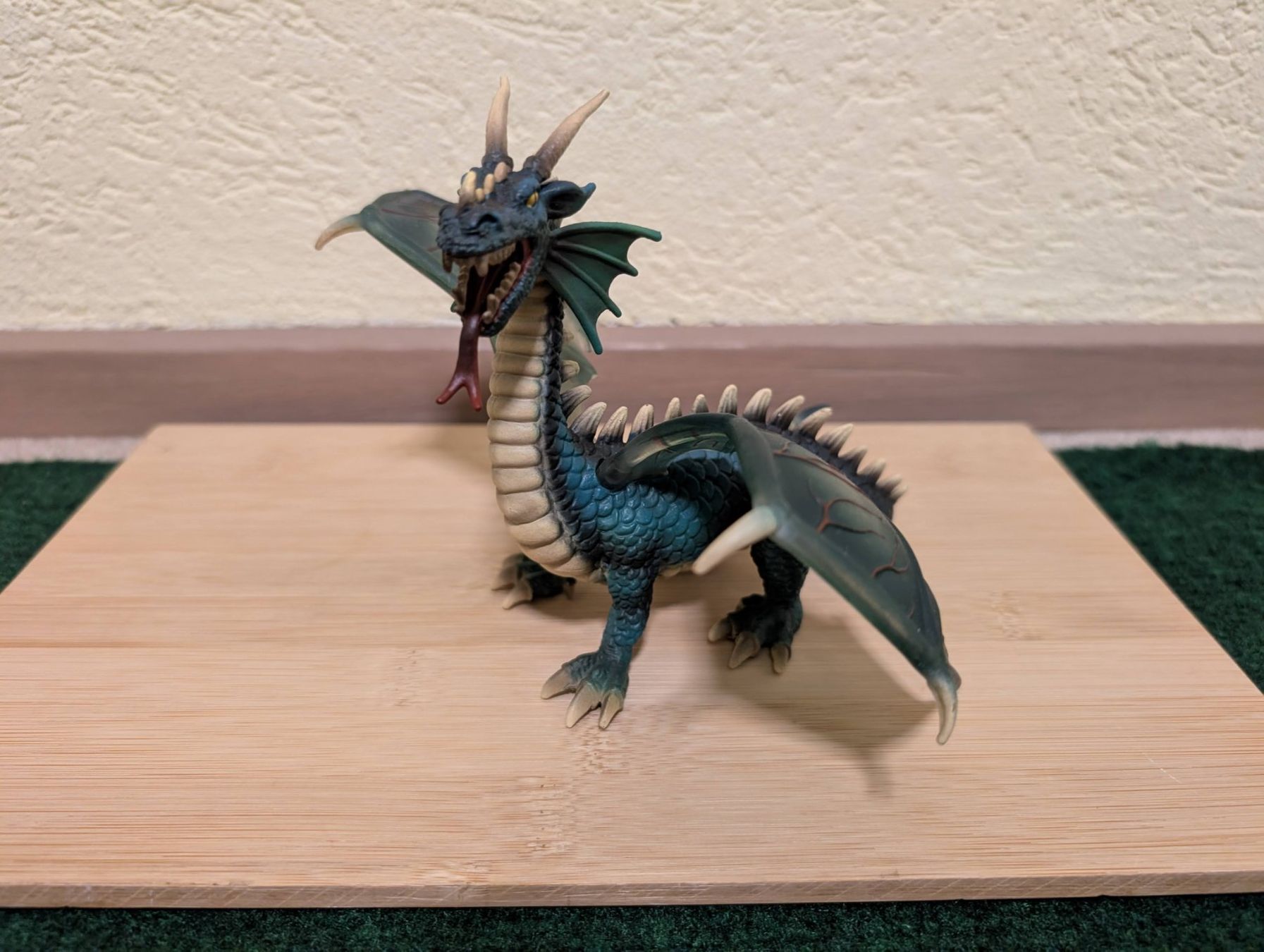 Schleich Statuette: Schleich 70033 Ritter Drache Green Dragon 2003 – Usato da Herrliberg venduto da aandrey