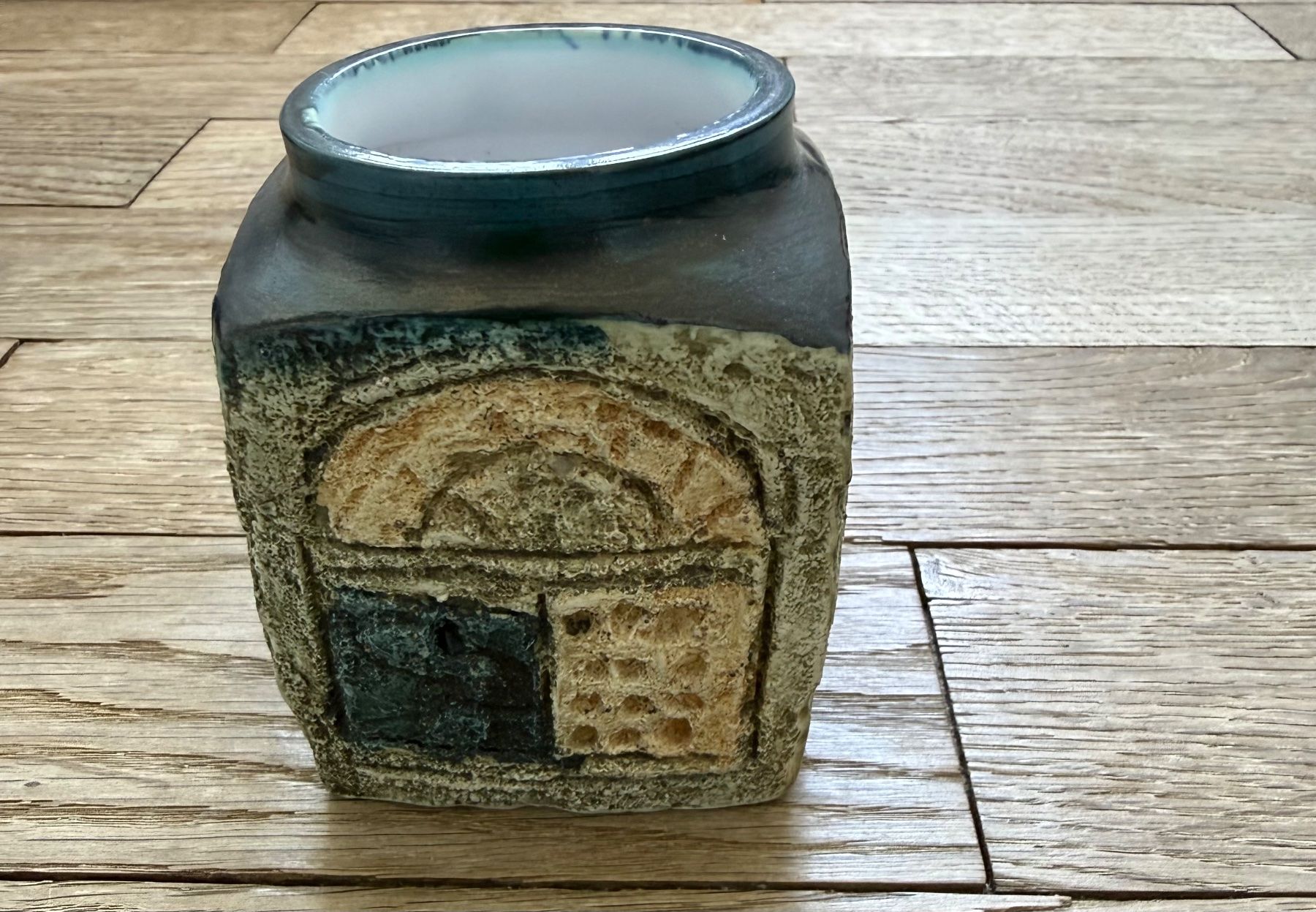 Vasi & Recipienti: Vase Troika Pottery, Cornwall England – Usato da Luzern venduto da Mamutpe