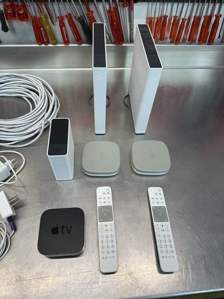 Swisscom Audio- & Mediensysteme: Swisscom Internet-Box 3 und WLAN-Box 2 Set mit Apple TV – Gebraucht aus Schwende von weesli 1