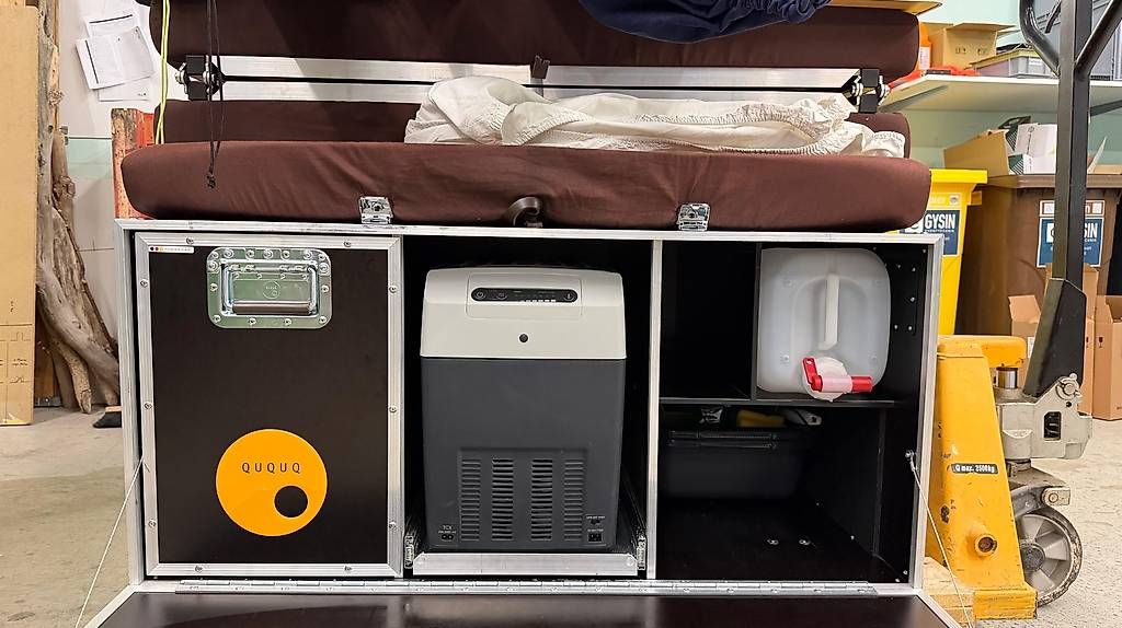 Veicoli da campeggio: Campingbox Ququq – Usato da winterthur venduto da muemmle
