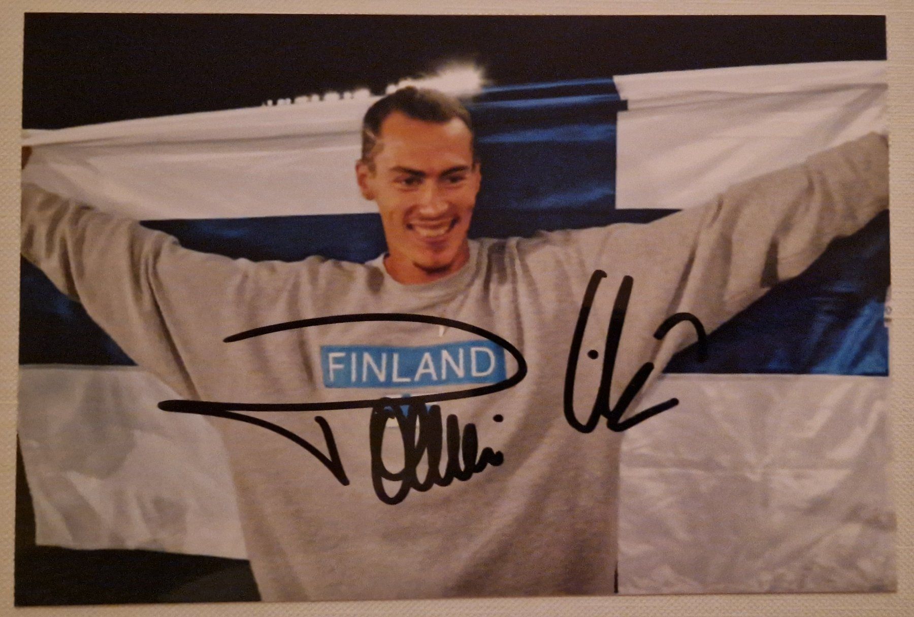 Autografi: Tommi Evilä - Leichtathletik – Usato da Menziken venduto da Autogramme