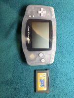 Nintendo Game Boy Advance transparent mit Spiel Mario