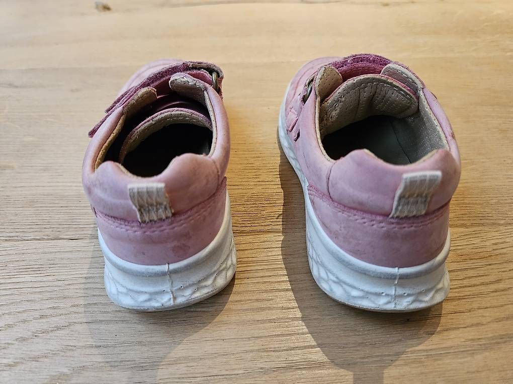 Scarpe per ragazze: Superfit Turnschuhe Gr. 24 – Usato da Hüntwangen venduto da Hensi1 2