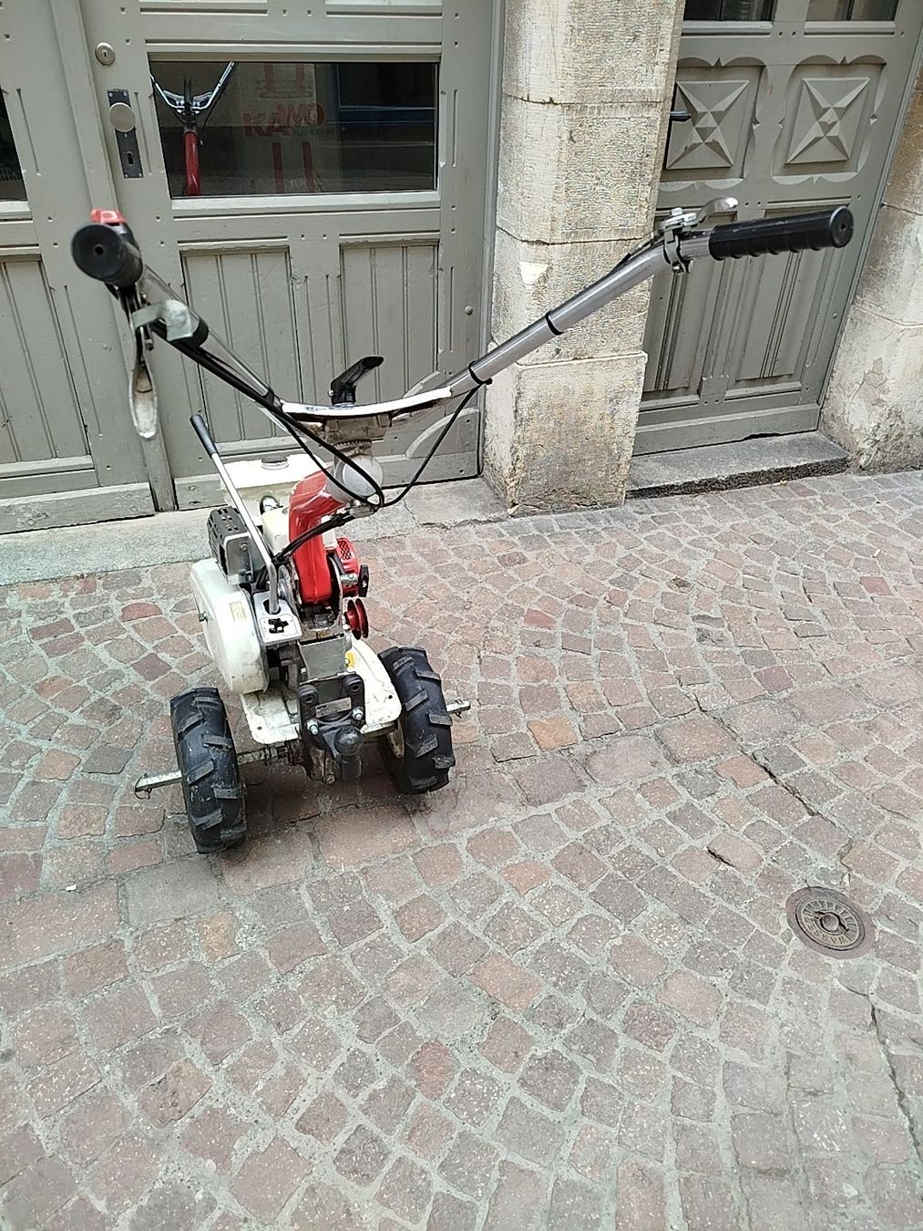 Honda Tutte le macchine: Zugmaschine Honda F400 – Usato da Schaffhausen venduto da Viertelvorvieri 6