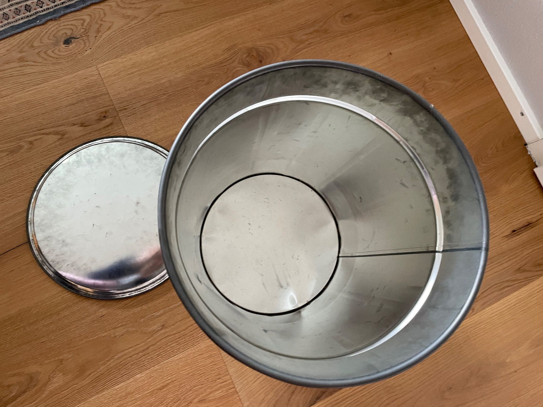 Sgabelli: Mickey Mouse Sitztonne Vintage – Usato da Weinfelden venduto da Jessy831 5