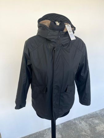 Veste Zara Garçon Taille 10 Ans Noire—Parfait pour l'hiver!