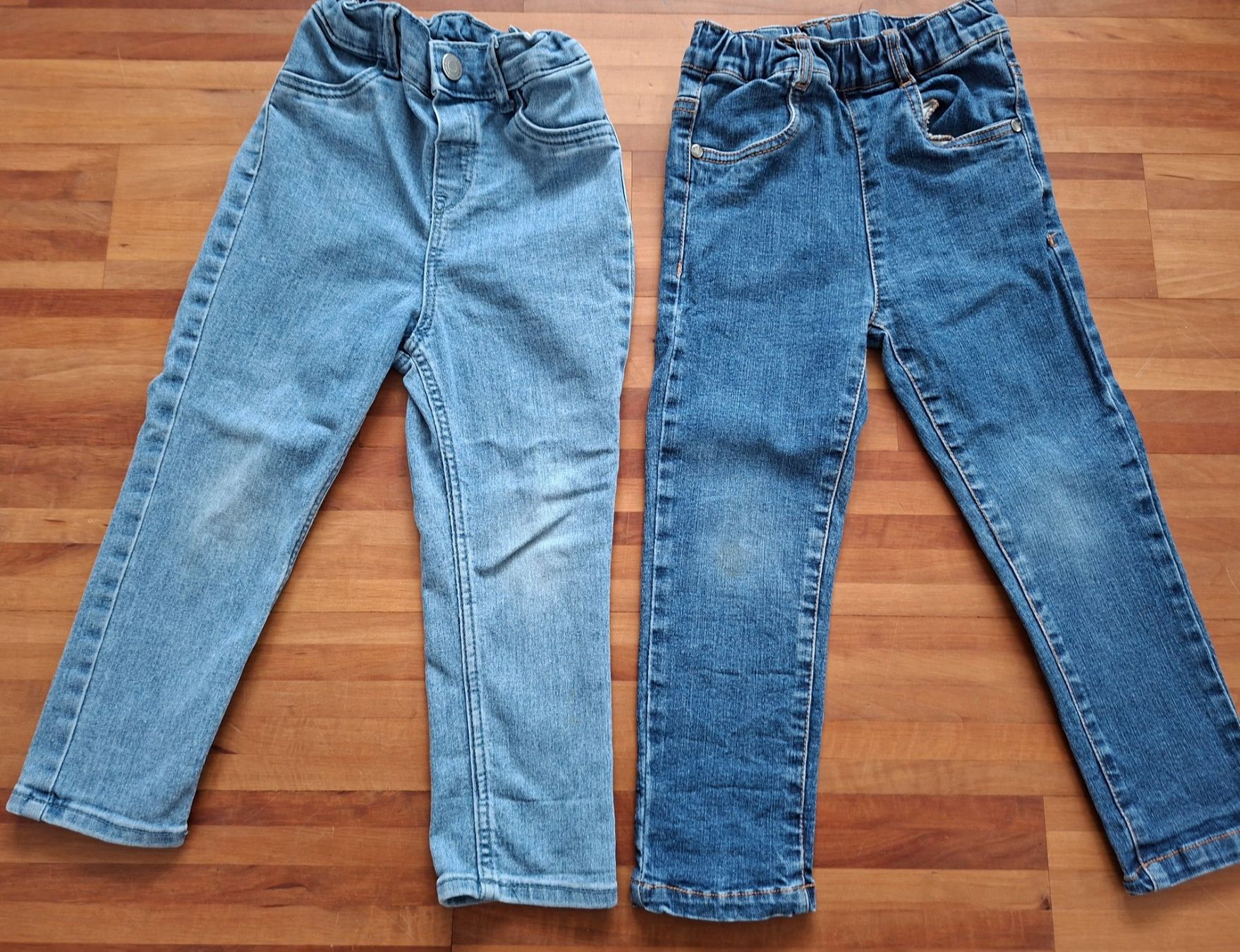 Pantalons: 2 Jeans Gr. 98 – D'occasion à Münchenbuchsee par lanereal