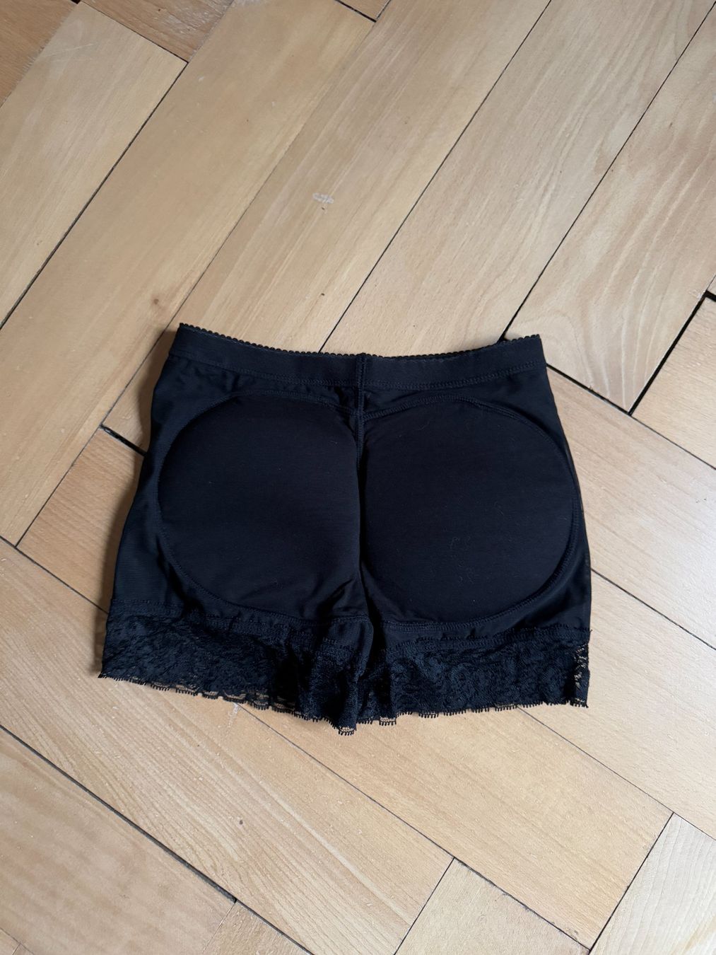 Sonstige Unterwäsche: Push-up Panty schwarz mit Spitze S – Neu (gemäss Beschreibung) aus Zürich von Diazaio 1