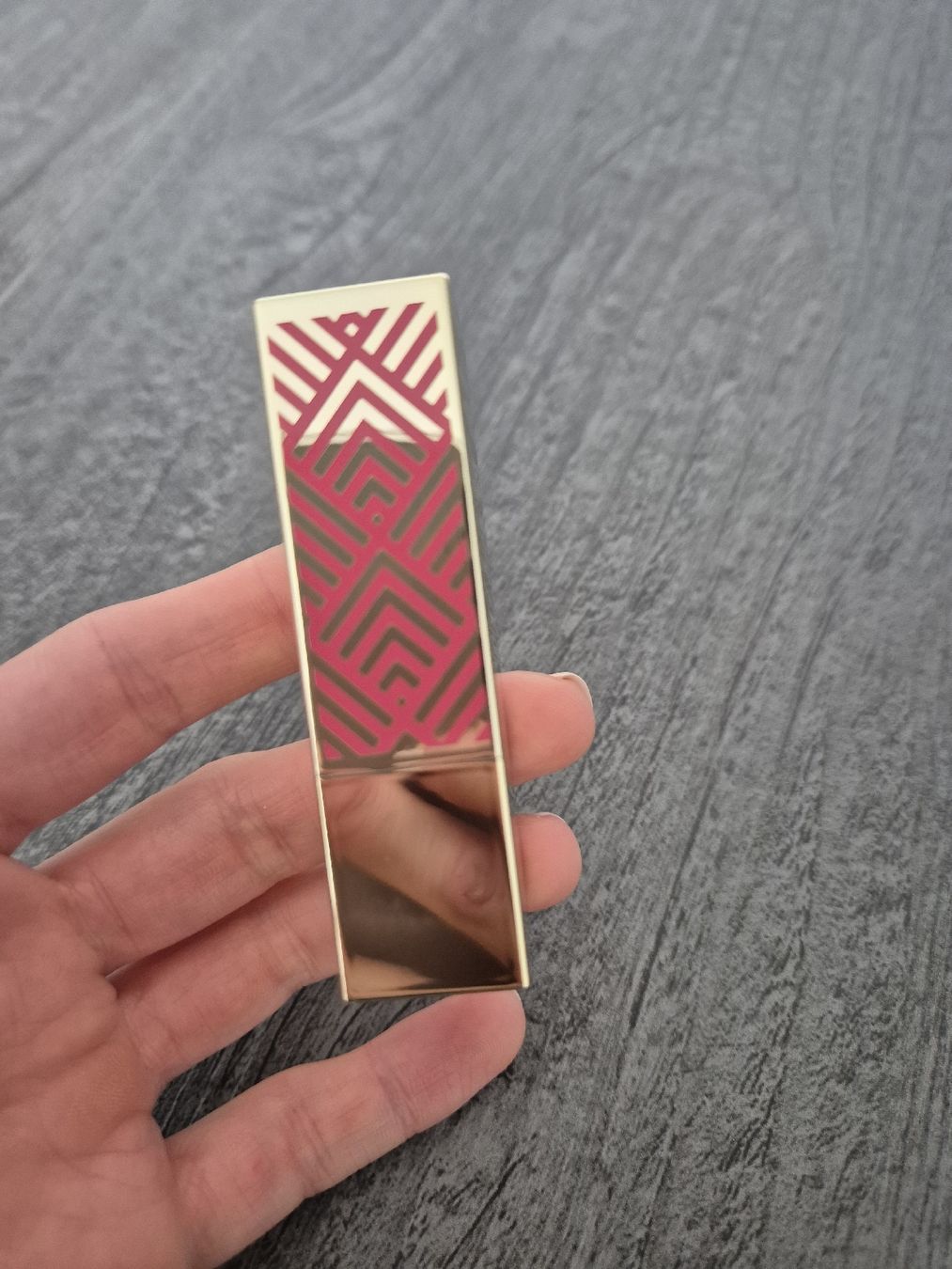 Estée Lauder Make-up: Estée Lauder Lippenstift, Limited Edition - Neu – Nuovo (secondo la descrizione) da Wohlen AG venduto da rhe_tpk5 1