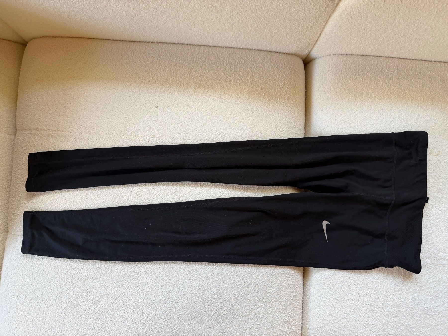 Nike Leggings: Nike Sportleggigns schwarz – Usato da Zürich venduto da ele_c8mx 1