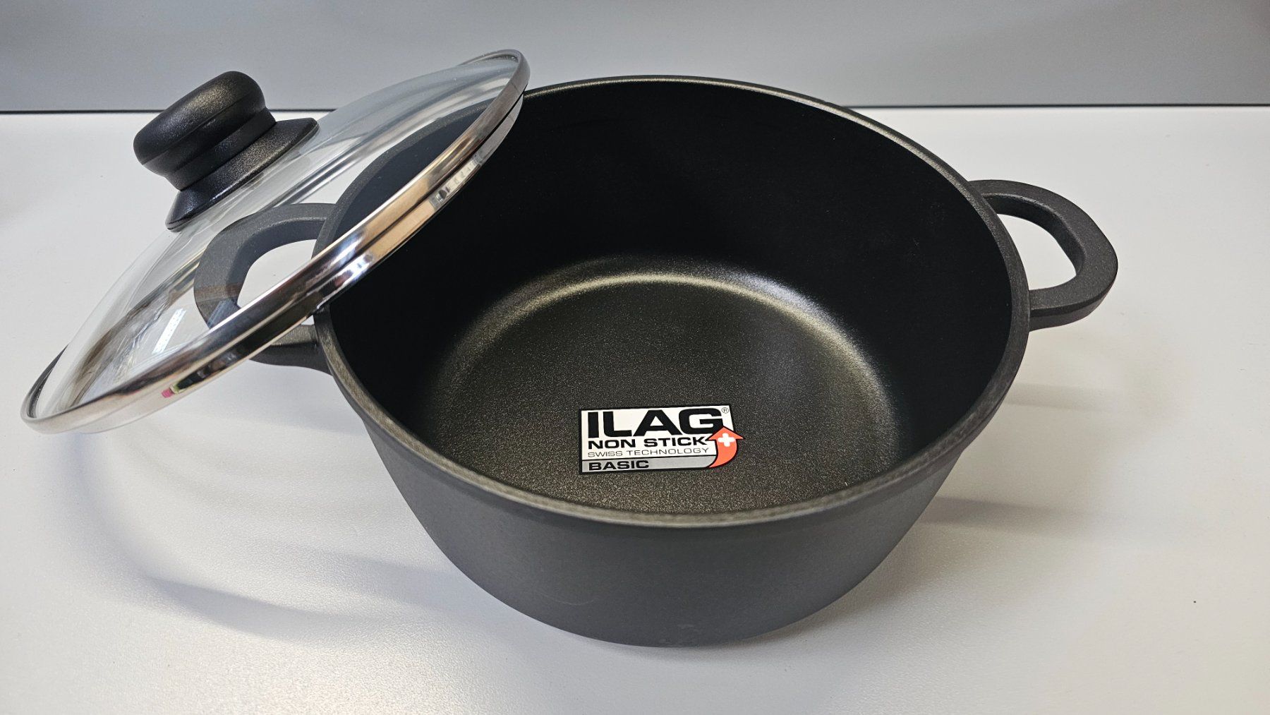 Elo Casseroles: ELO Topf, Schwarz, Induktion, Ø20cm ab Fr. 1.- – Neuf (Voir description) à Koppigen par Bracher_Mail-House