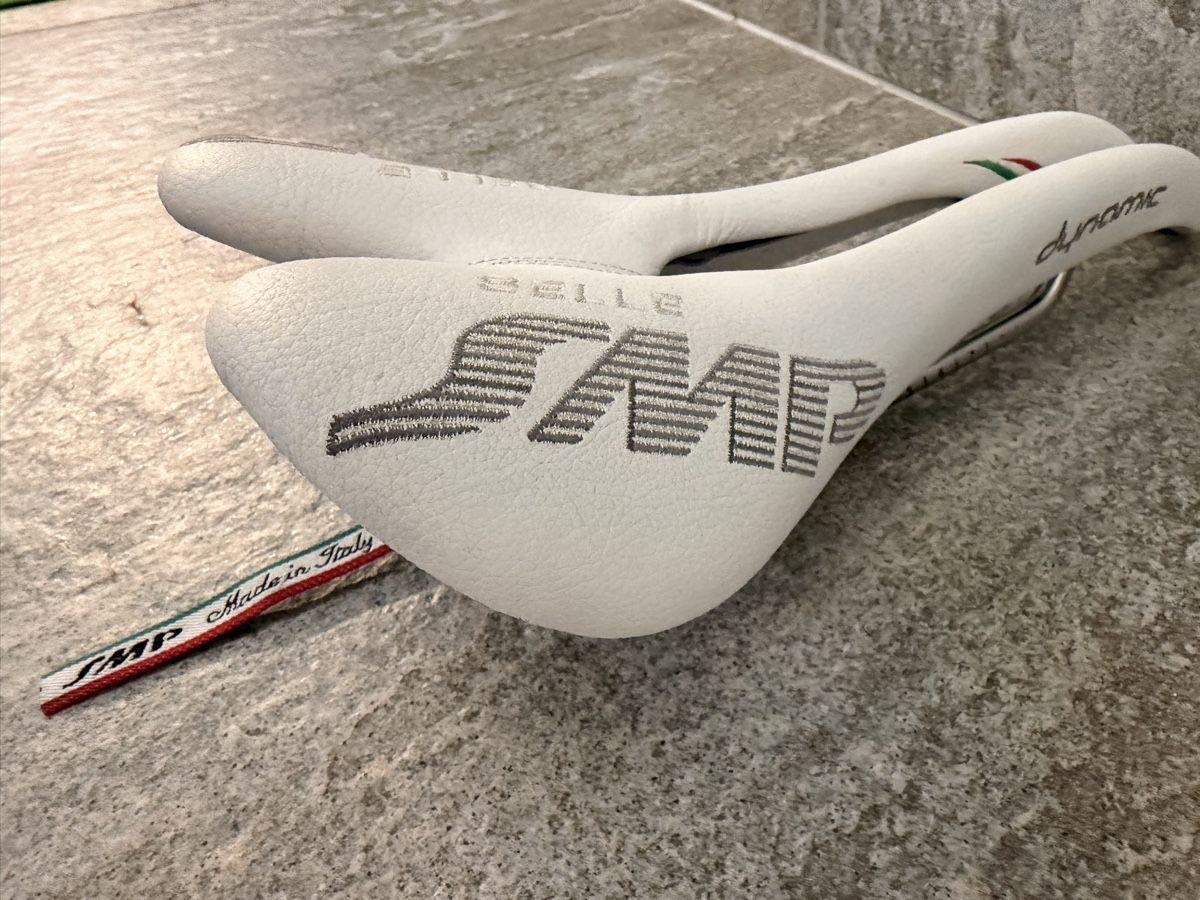 Pièces détachées: Selle SMP Dynamic Sattel - Weiss – D'occasion à Wabern par mrdel 7