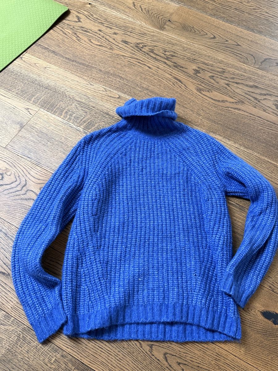Maglioni & Felpe: Cartoon Rollkragenpullover blau Grösse 34 – Usato da Volketswil venduto da nadine2907