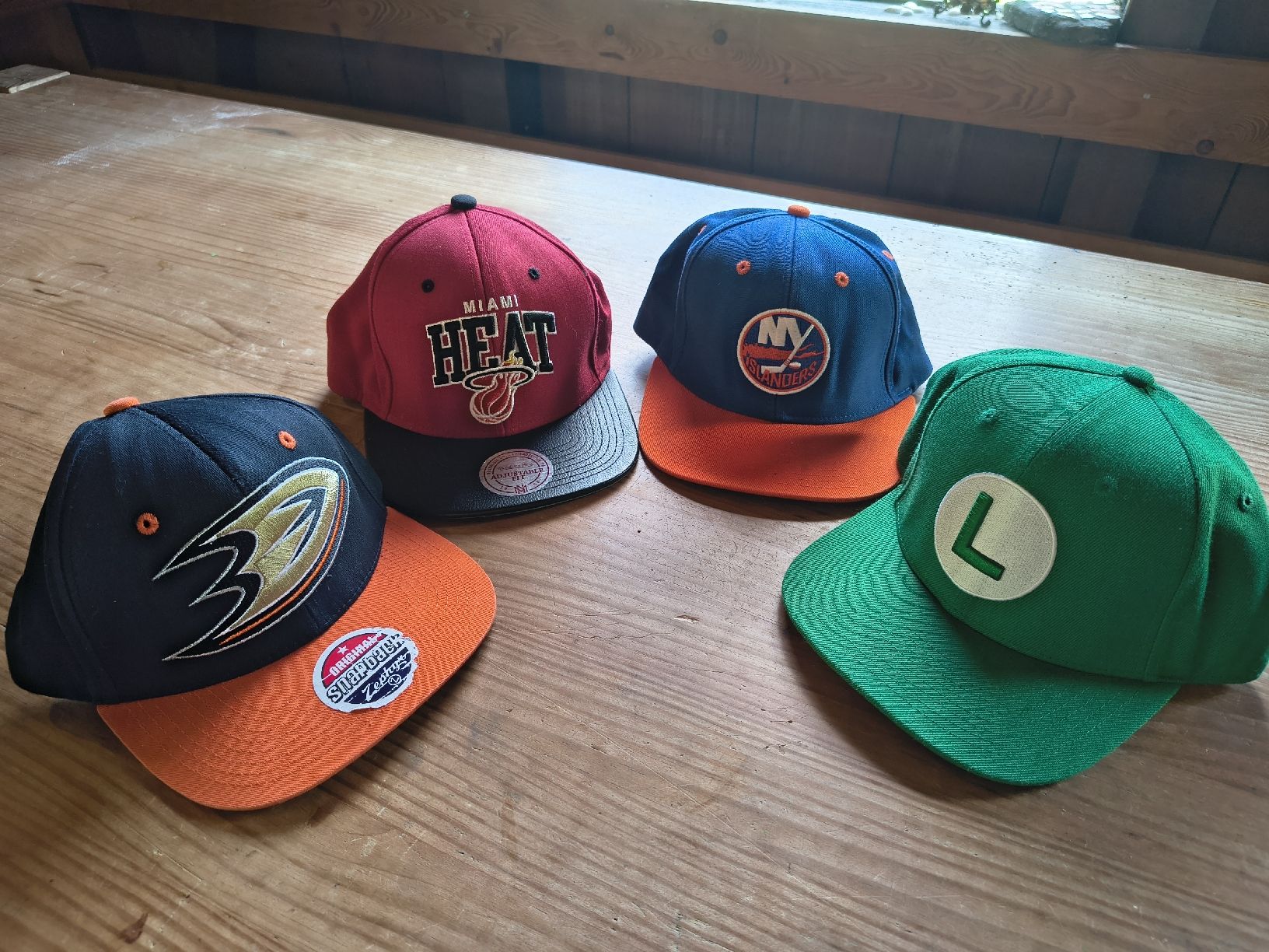 Giacche & Cappotti: 4 Caps – Usato da Sachseln venduto da and_vp77 4