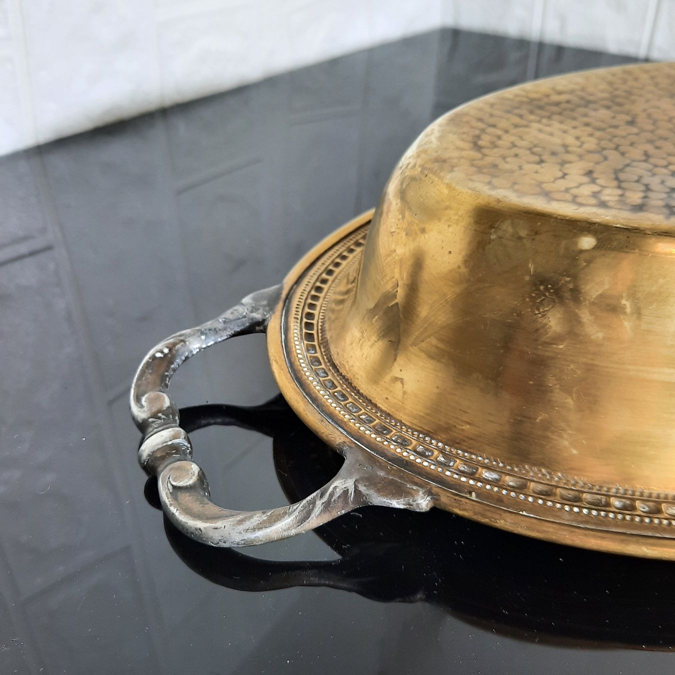 Töpfe: Ziselierte Topf aus Silber und Messing – Gebraucht aus Unterägeri von Altgoldschmuck 3