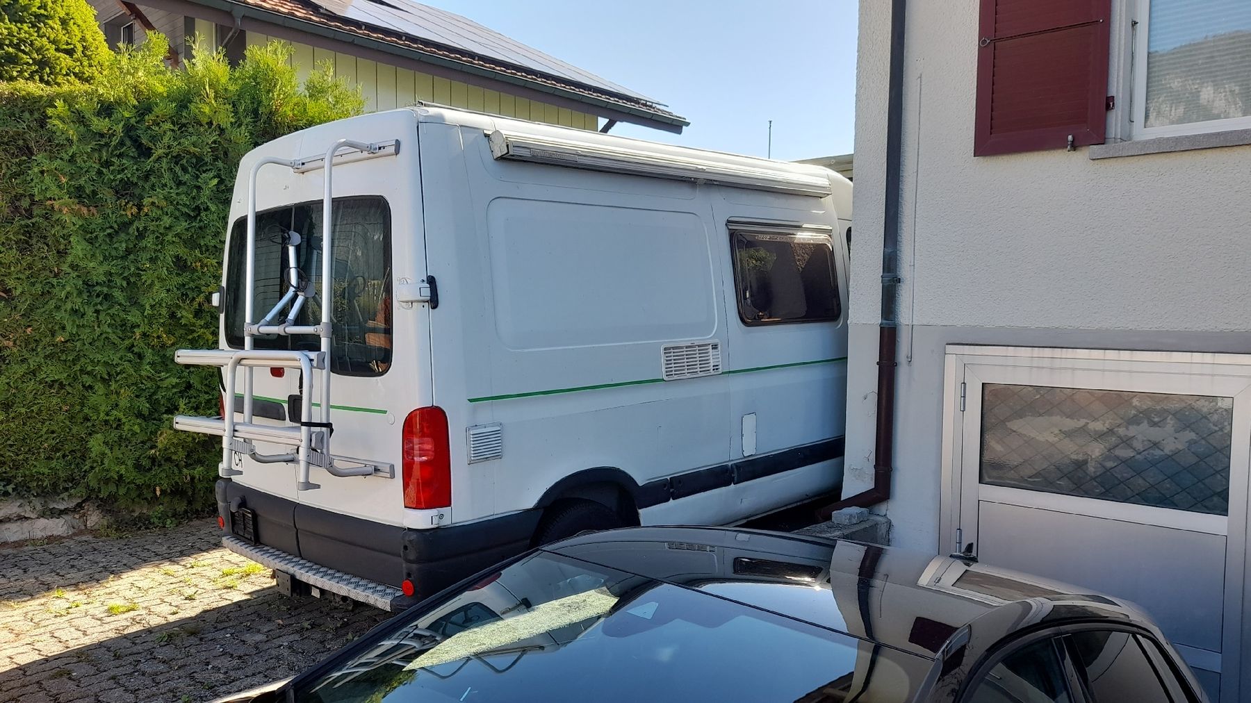 Renault Veicoli da campeggio: Renault Master Camping Van ausgebaut weiss – Usato da Rüttenen venduto da Ariam11 6