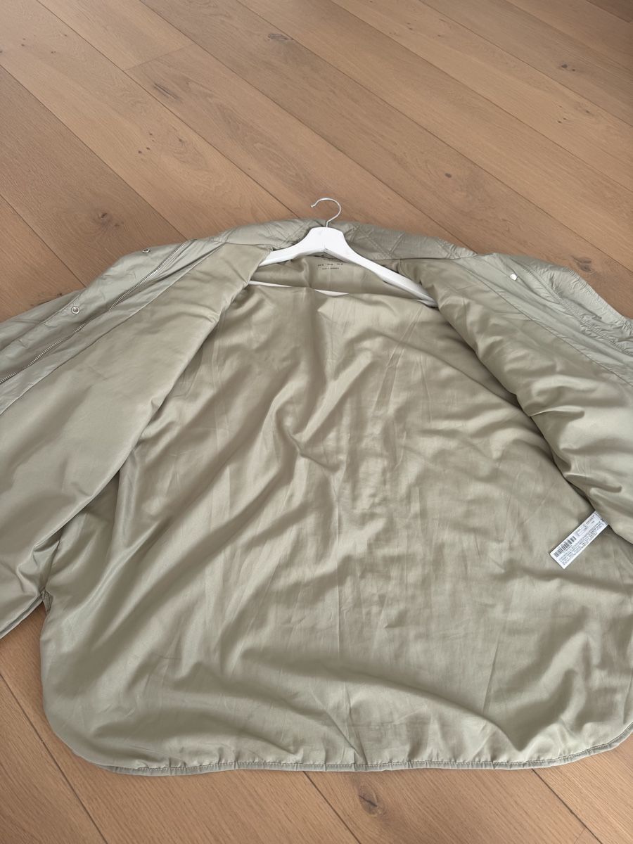 Oysho Vestes: Steppjacke Damen | Grösse M | Oysho – D'occasion à Winterthur par saram26 4