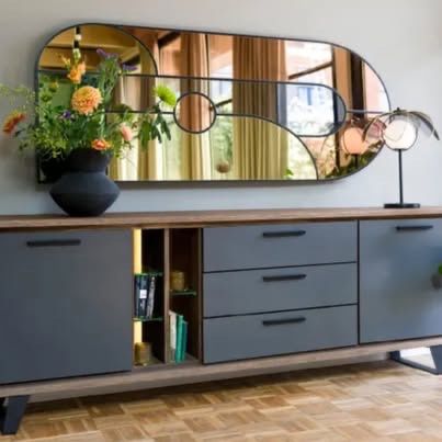 Credenze: Henders & Hazel Cubo collection – Usato da Renens venduto da zahirham