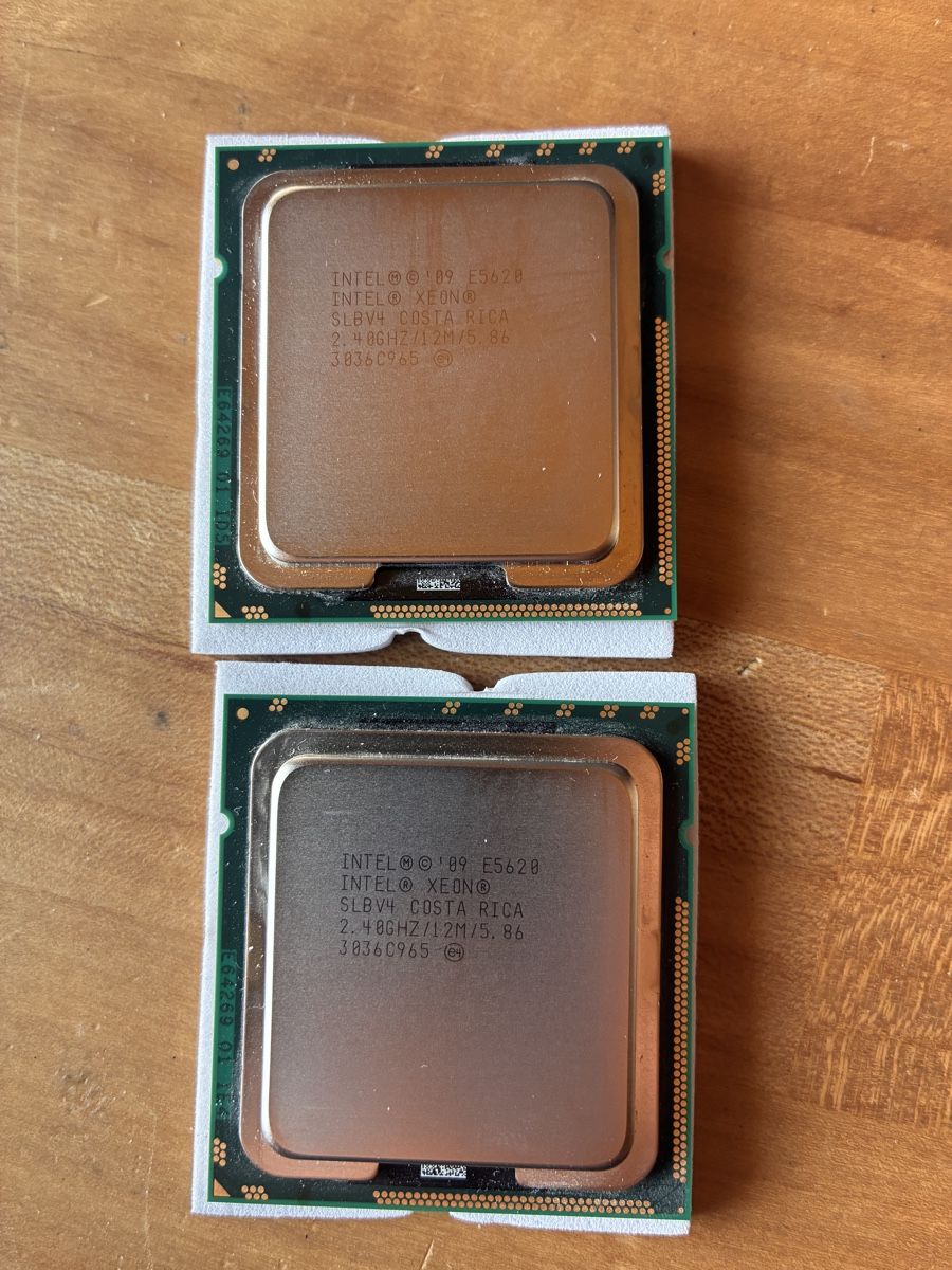 Intel Composants électroniques: 2x Intel Xeon E5620 Mac Pro  – D'occasion à Vétroz par Minutemanqvs