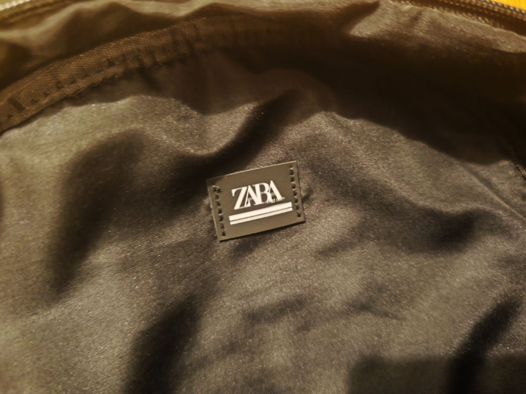 Zara Zaini: PLAYSTATION Rucksack von ZARA – Nuovo (secondo la descrizione) da Uster venduto da zebralino 4